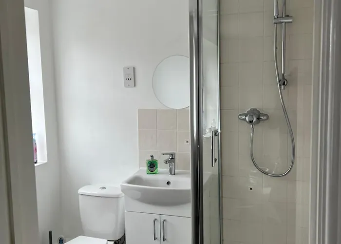 Amazing Double Bedroom Flat 公寓 *